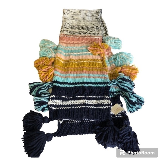 Altar’d State Multicolor Striped Tassel Chunky Knitted Scarf OS - Picture 7 of 10